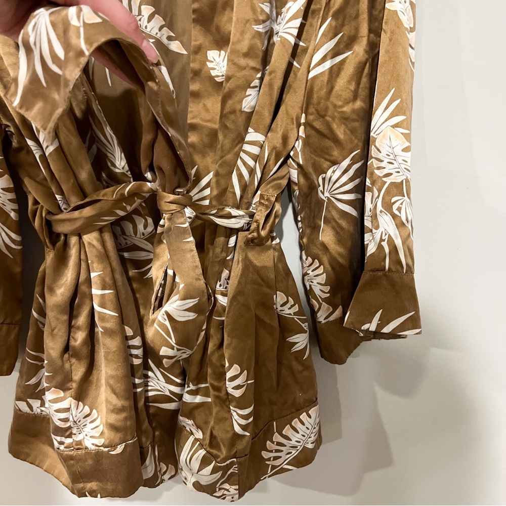 Lunya Silk Palm Robe - Picture 7 of 12